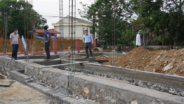  Tháo gỡ khó khăn trong xây dựng Nông thôn mới nâng cao ở xã Phú Gia.     