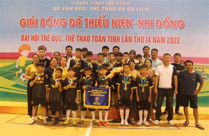 Hương Khê đạt giải ba bóng đá thiếu niên - nhi đồng tỉnh Hà Tĩnh