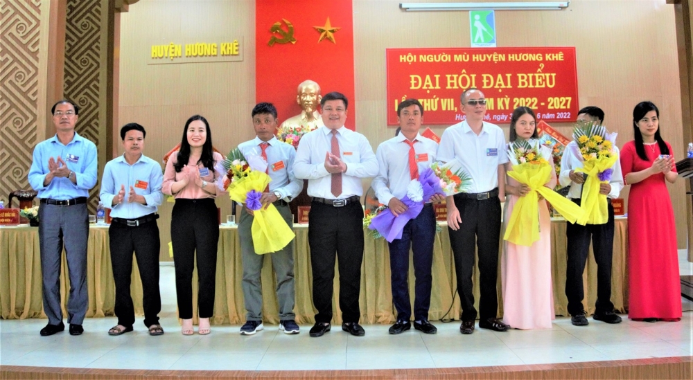 Đại hội Hội người mù huyện Hương Khê lần thứ VII