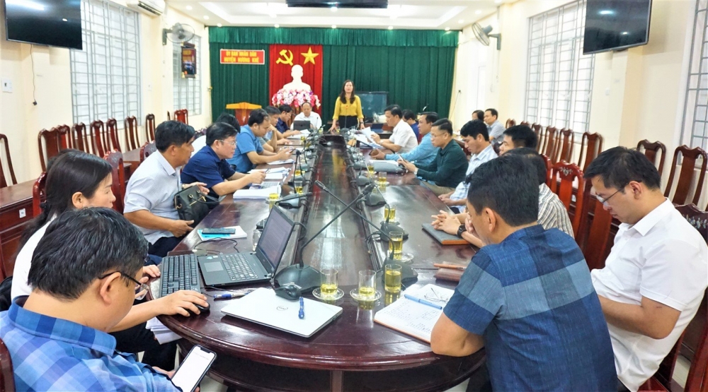 Tổ đại biểu HĐND tỉnh bầu tại Hương Khê thảo luận trước kỳ họp thứ 8, HĐND tỉnh