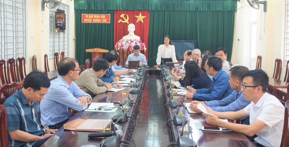 Đoàn giám sát MTTQ tỉnh làm việc với huyện Hương Khê về chương trình GDPT 2018 