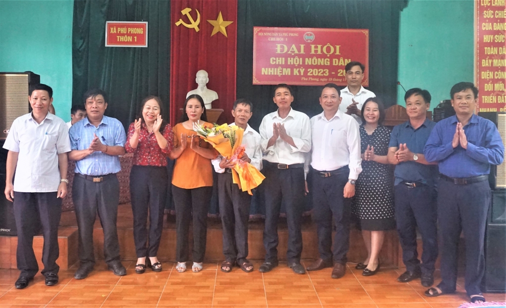 Hội Nông dân Phú Phong tổ chức Đại hội điểm tại thôn 1