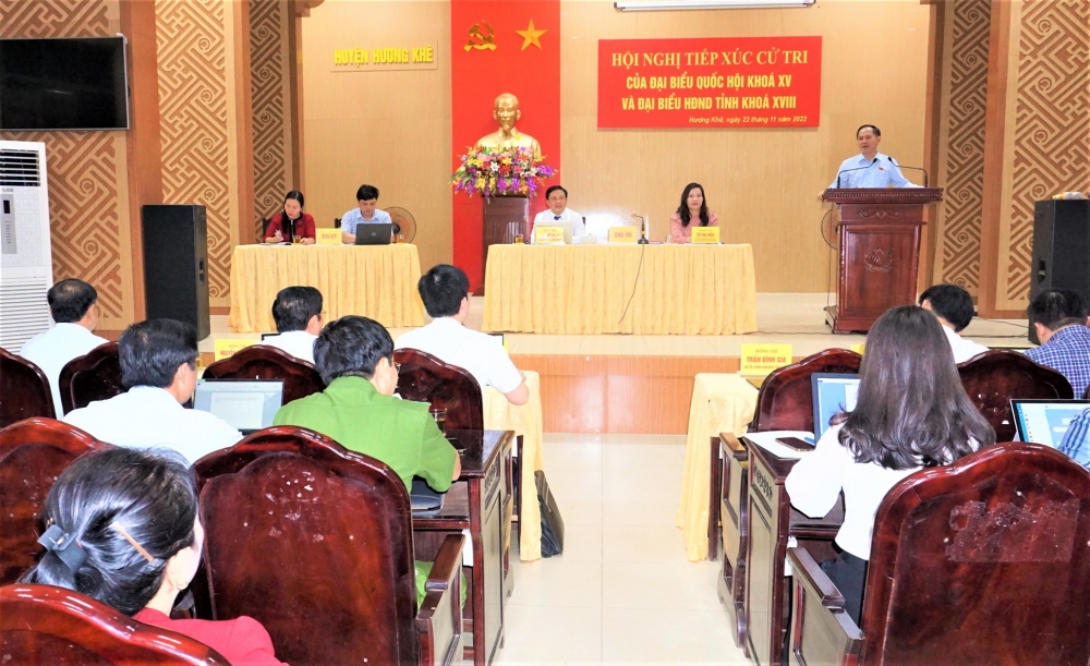 Đoàn đại biểu Quốc hội và HĐND tỉnh tiếp xúc cử tri tại huyện Hương Khê