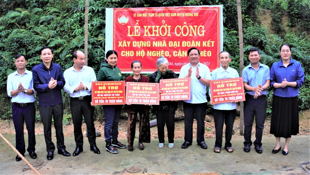 Khởi công xây 4 nhà “Đại đoàn kết” cho hộ nghèo tại xã Hà Linh.