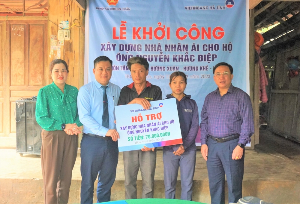 Ngân hàng TMCP Công thương hỗ trợ xây dựng nhà ở cho hộ nghèo tại xã Hương Xuân