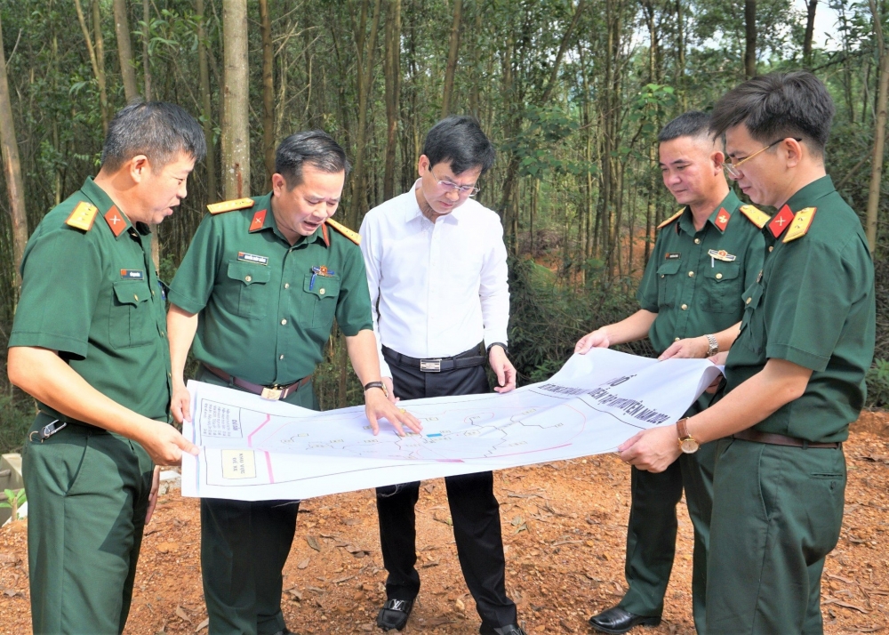 Bộ Chỉ huy Quân sự tỉnh kiểm tra kết quả thực hiện nhiệm vụ quân sự, quốc phòng tại huyện Hương Khê