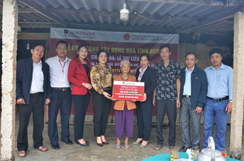 Agribank Chi nhánh Hương Khê hỗ trợ xây nhà tình nghĩa cho hộ nghèo ở Hương Xuân