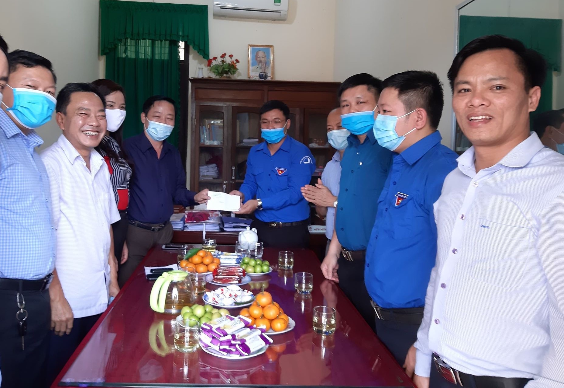 Lãnh đạo huyện chúc mừng ngày thành lập Đoàn TNCS Hồ Chí Minh