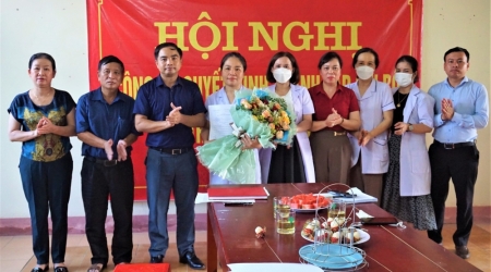 Thành lập Chi bộ Trạm Y tế Thị trấn Hương Khê
