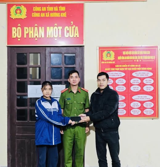 Gương người tốt việc tốt: NHẶT ĐƯỢC ĐIỆN THOẠI TRẢ LẠI NGƯỜI ĐÁNH RƠI