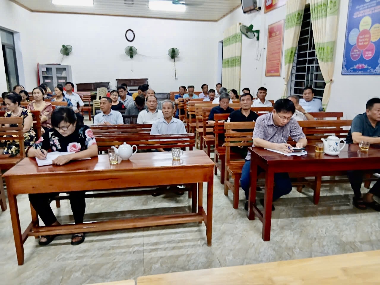 CÁC CHI BỘ CƠ SỞ, CHI BỘ TRỰC THUỘC ĐẢNG UỶ XÃ HƯƠNG KHÊ ĐỒNG LOẠT TỔ CHỨC SINH HOẠT THƯỜNG KỲ THÁNG 7, SƠ KẾT 6 THÁNG ĐẦU NĂM VÀ TRIỂN KHAI NHIỆM VỤ 6 THÁNG CUỐI NĂM 2025