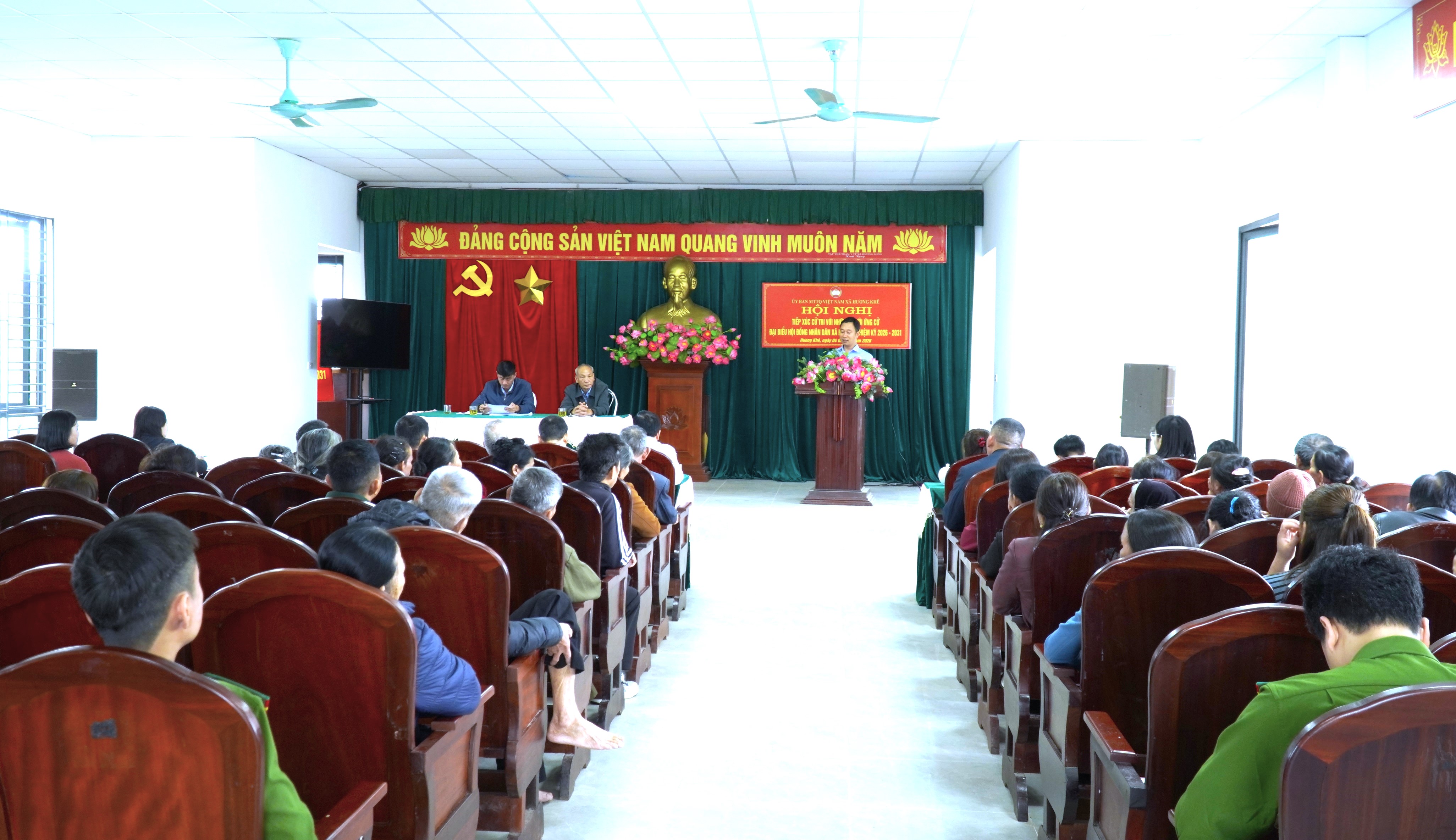 Hội nghị tiếp xúc cử tri, vận động bầu cử đối với những người ứng cử đại biểu HĐND xã Hương Khê khóa II, nhiệm kỳ 2026 – 2031, đơn vị bầu cử số 02