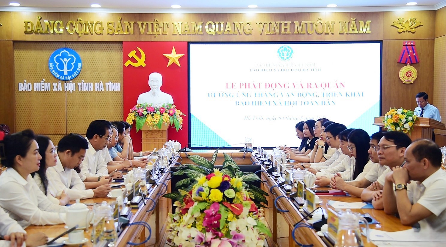 BHXH Hà Tĩnh Phát động ra quân hưởng ứng Tháng cao điểm tuyên truyền, phát triển người tham gia BHXH, BHYT
