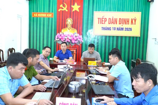 Đồng chí Bí thư Đảng ủy, Chủ tịch HĐND xã và Chủ tịch UBND xã Hương Khê tiếp công dân định kỳ tháng 10 năm 2026 