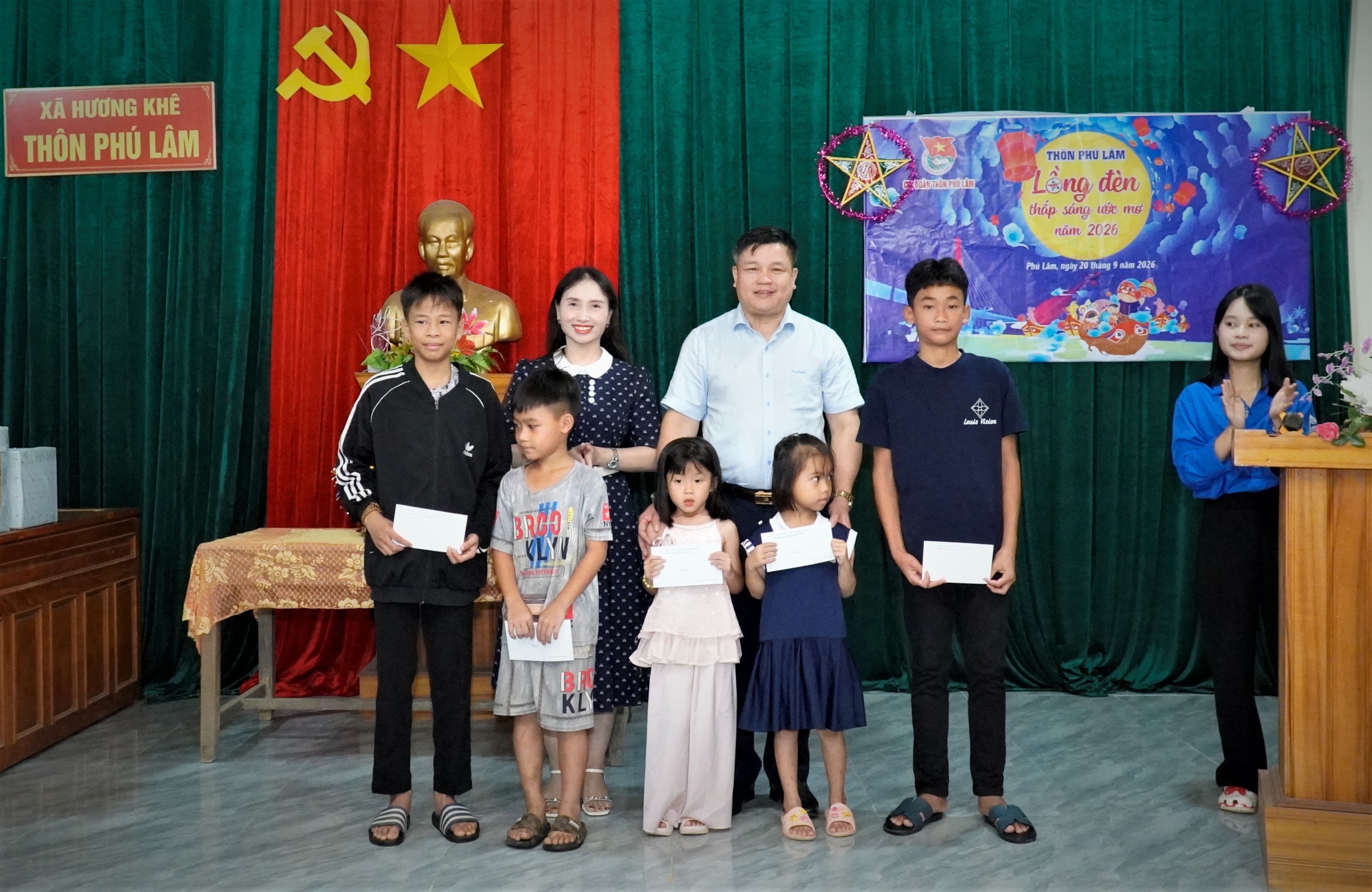 Thôn Phú Lâm tổ chức chương trình “Vui Tết Trung thu” cho thiếu nhi