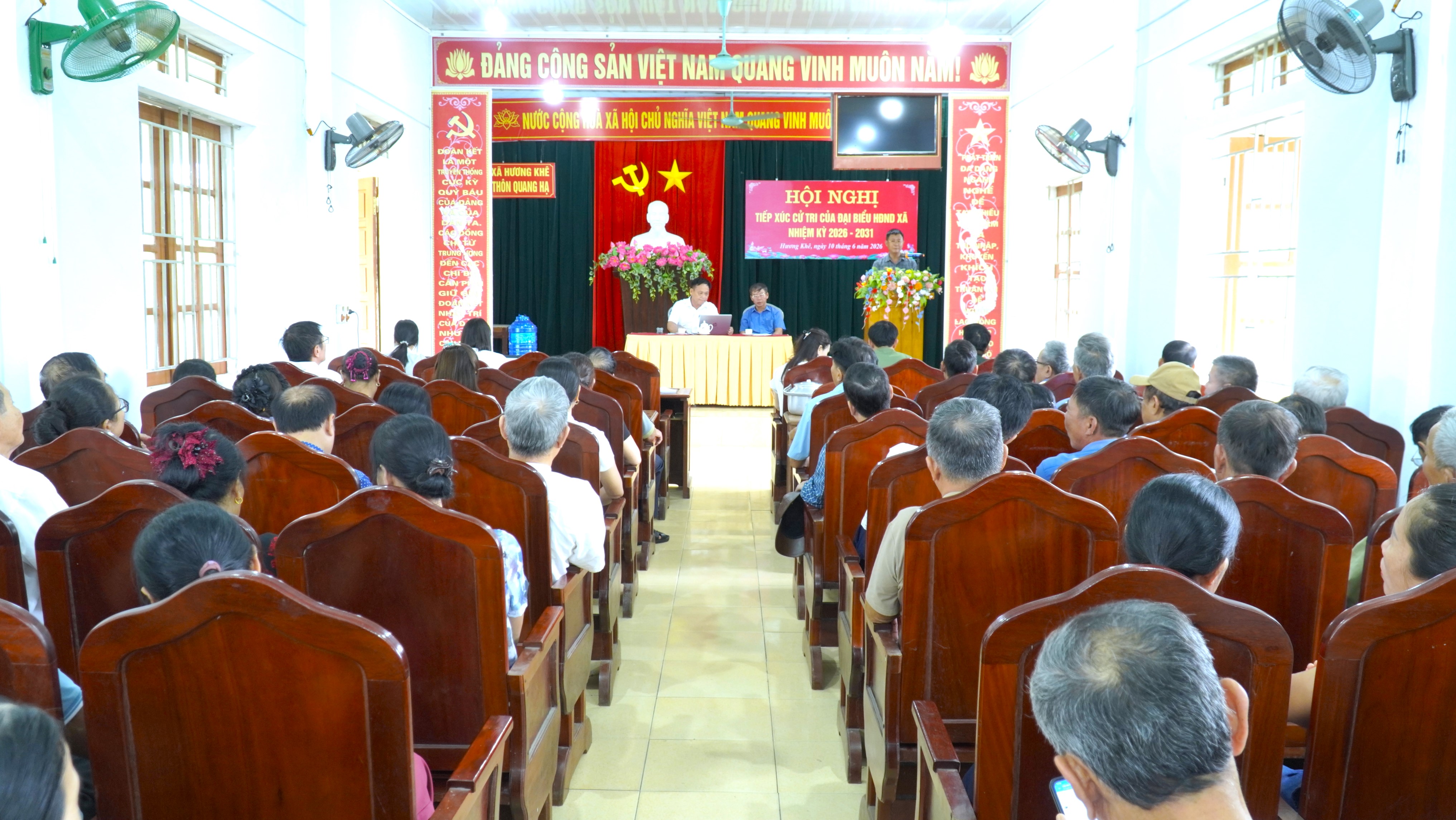 Tổ đại biểu số 1 HĐND xã Hương Khê tiếp xúc cử tri trước kỳ họp thường lệ giữa năm 2026