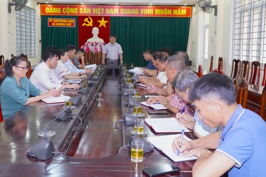 Xã Hương Khê triển khai các giải pháp nâng cao hiệu quả công tác thu gom, vận chuyển và xử lý rác thải sinh hoạt