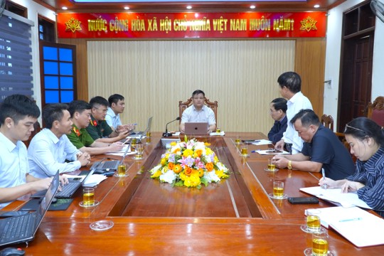 Lãnh đạo xã Hương Khê làm việc với Hội Doanh nghiệp về kế hoạch tổ chức các hoạt động chào mừng Ngày Doanh nhân Việt Nam 13/10 