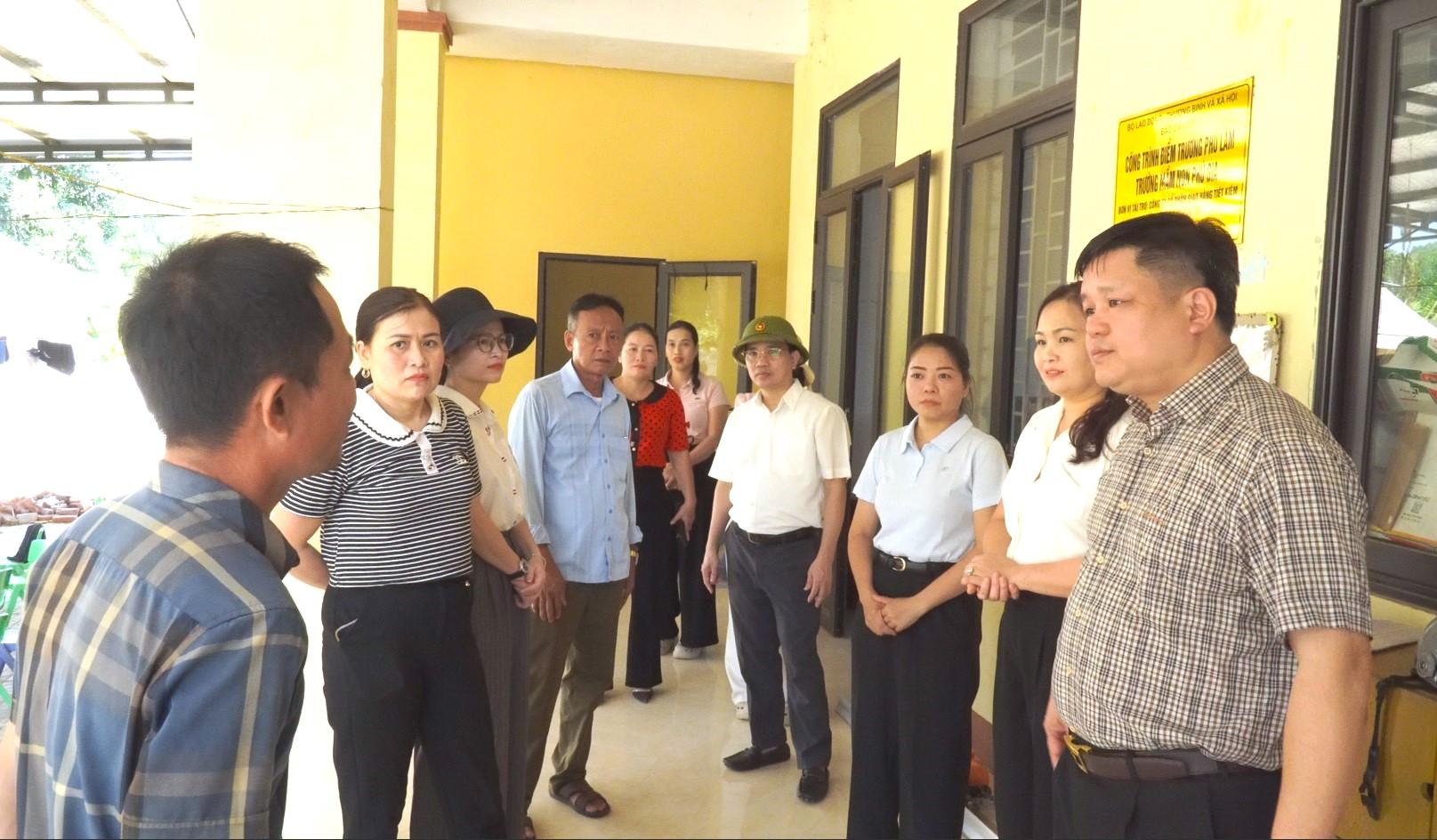 Chủ tịch UBND xã Hương Khê kiểm tra công tác chuẩn bị khai giảng năm học 2026 – 2027