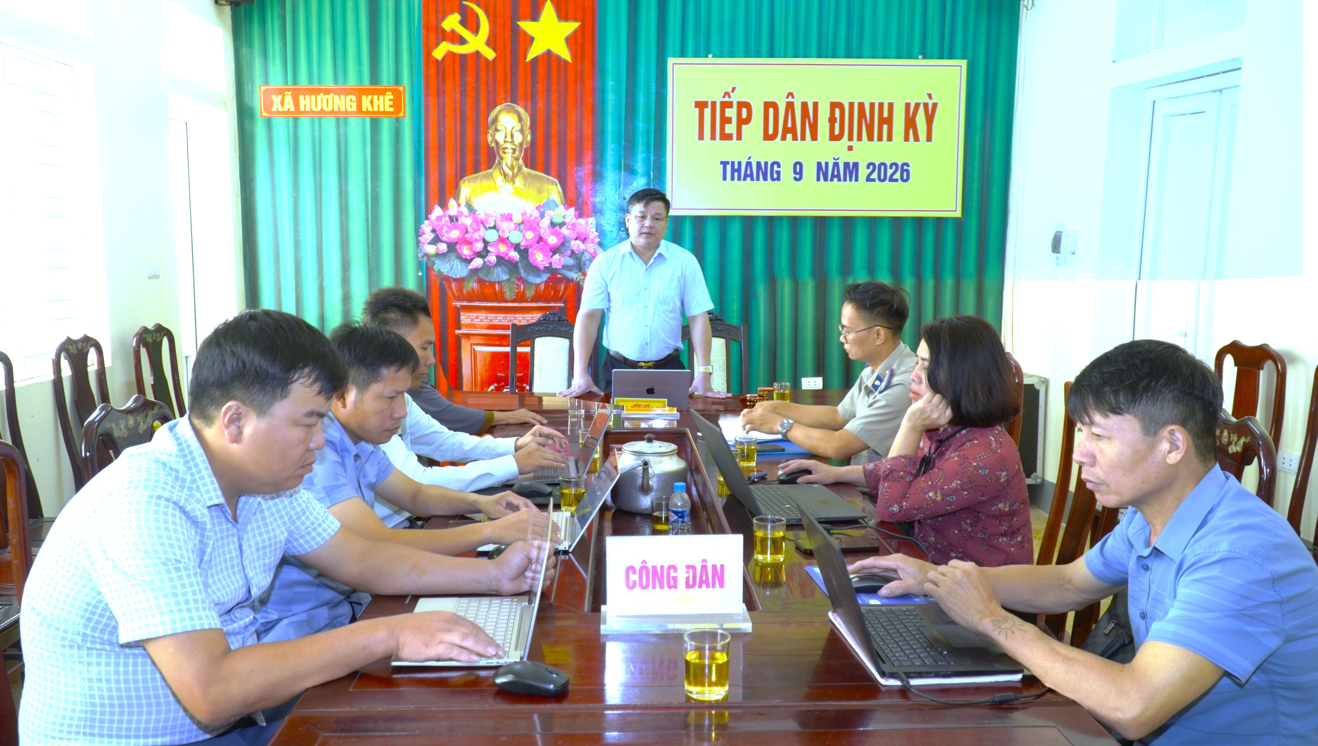 Chủ tịch UBND xã Hương Khê tiếp công dân định kỳ tháng 9 năm 2026