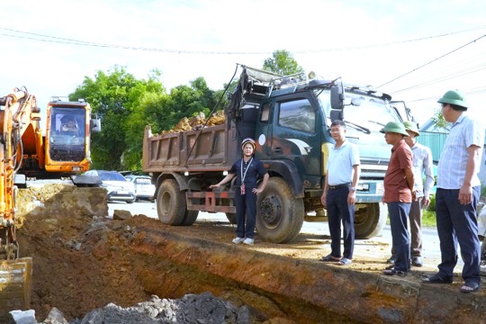 Hương Khê tổ chức bảo vệ thi công nút giao đường Hồ Chí Minh và Huyện lộ 1 vào khu vực biên giới 