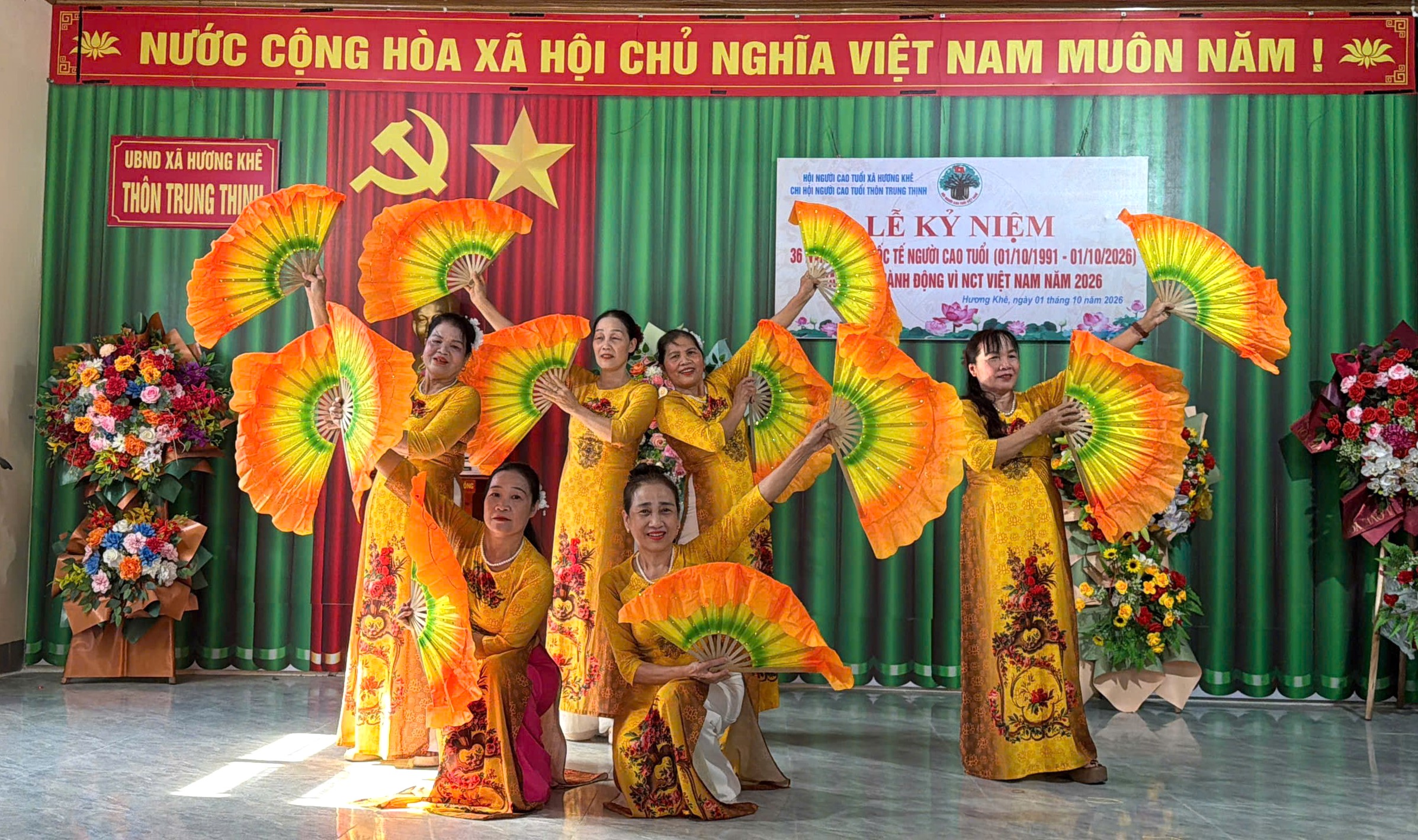 Hội Người cao tuổi xã Hương Khê tổ chức nhiều hoạt động kỷ niệm lần thứ 36 Ngày Quốc tế Người cao tuổi
