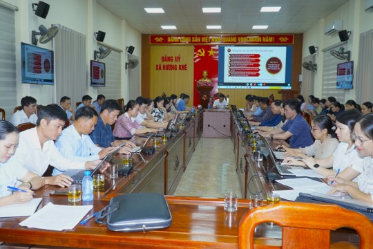 Xã Hương Khê tham dự Hội nghị toàn quốc quán triệt, triển khai thực hiện Nghị quyết Hội nghị Trung ương 4 khóa XIV 