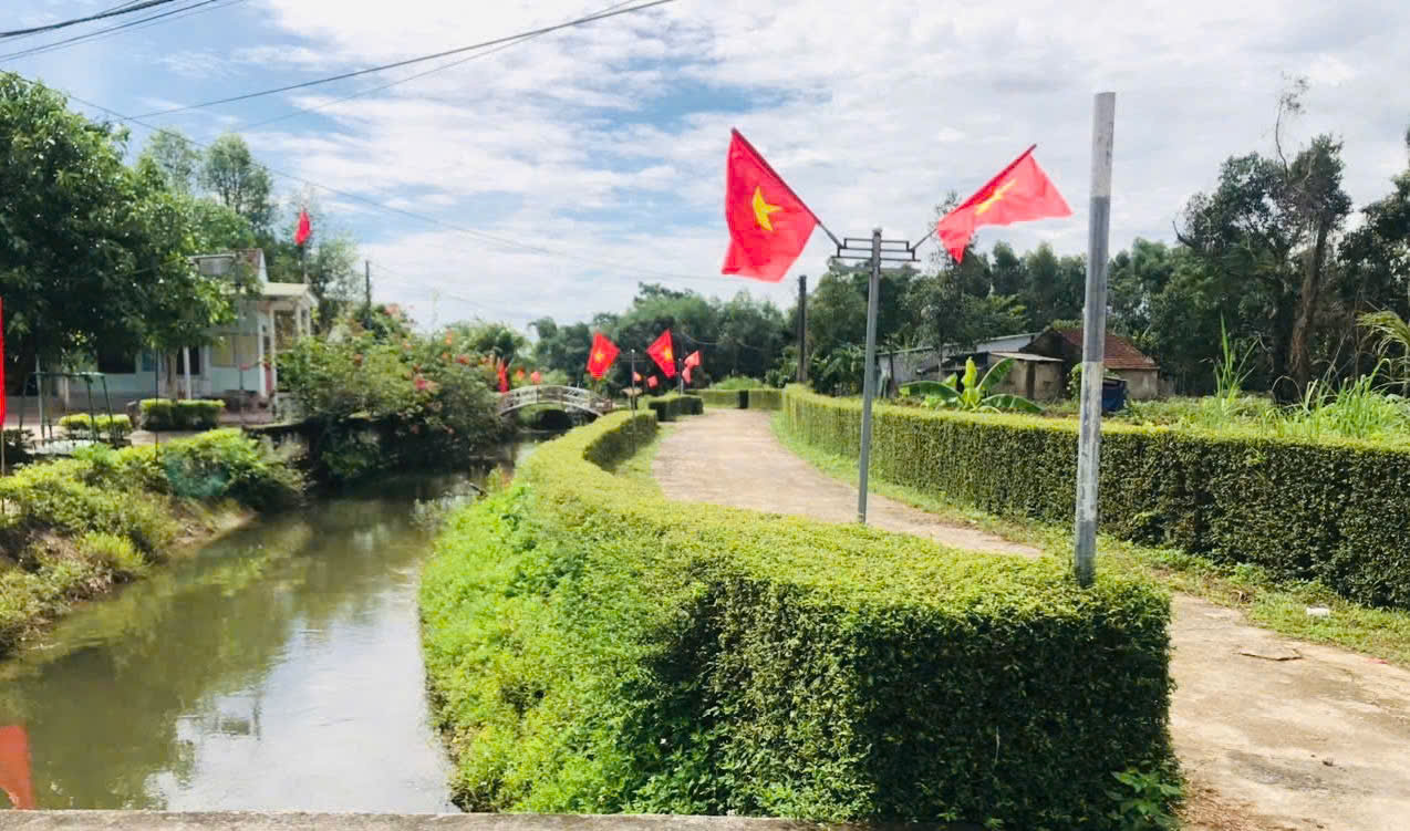 XÃ HƯƠNG KHÊ - SÔI NỔI CÁC HOẠT ĐỘNG CHÀO MỪNG ĐẠI HỘI ĐẢNG BỘ CÁC CẤP, NHIỆM KỲ 2025 -2030 