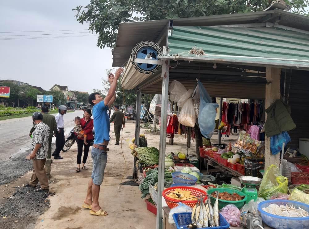 Phúc Đồng: giải tỏa các điểm vi phạm hành lang an toàn giao thông