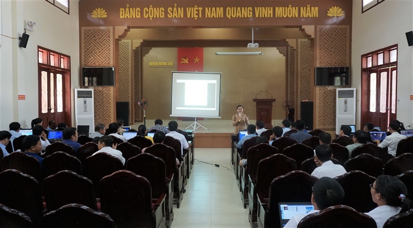 Tập huấn công tác quản trị Trang  thông tin điện tử cho cán bộ 21 xã, thị .