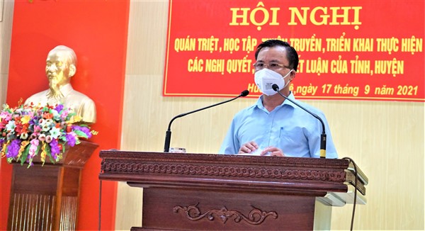 Quán triệt, học tập các Nghị quyết của tỉnh và huyện cho cán bộ cốt cán