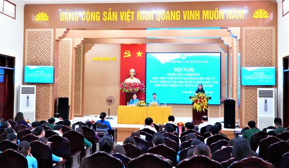 Sơ kết giữa nhiệm kỳ thực hiện Nghị quyết Đại hội đại biểu phụ nữ huyện 