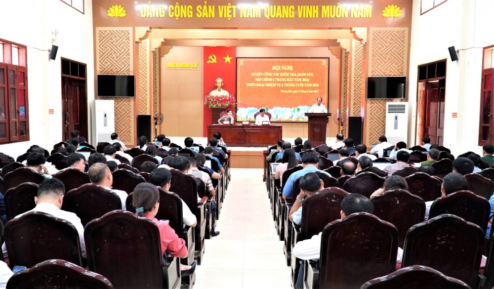 Sơ kết công tác kiểm tra, giám sát, thi hành kỷ luật Đảng; nội chính và phòng, chống tham nhũng 