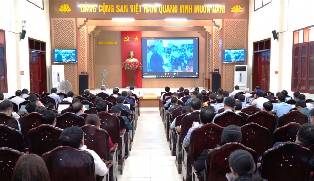 Hương Khê hơn 4000 cán bộ, đảng viên được quán triệt Quy định số 144 và Chỉ thị số 35 của Bộ Chính trị