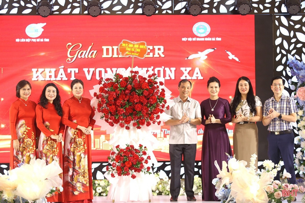 Chương trình Gala Khát vọng vươn xa và giải Bóng chuyền doanh nhân nữ tỉnh Hà Tĩnh lần thứ I năm 2024 