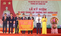 Trường THPT Hương Khê long trọng kỷ niệm 60 năm thành lập (1964-2024) 